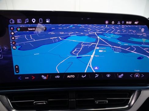 Used 2025 Chevrolet Equinox EV LT FWD image 14
