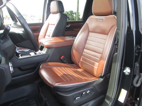Used 2024 GMC Sierra 2500 Denali Ultimate AWD/4WD image 24