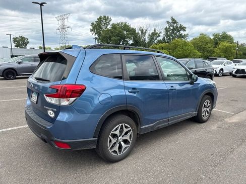 Used 2021 Subaru Forester Premium AWD/4WD image 26