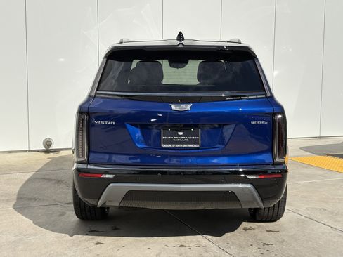 Used 2026 Cadillac Vistiq Sport image 8