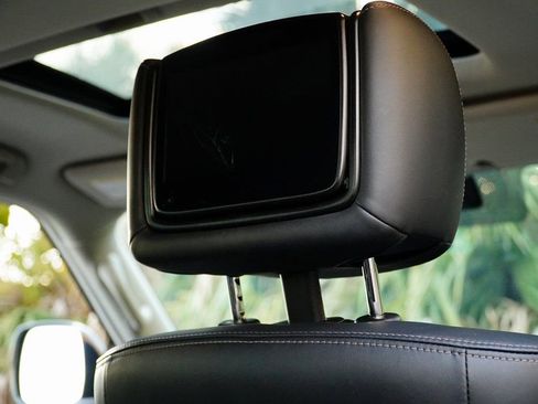 Used 2022 Nissan Armada Platinum w/ Captain's Chairs Package image 32