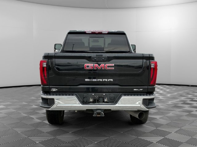 Used 2025 GMC Sierra 3500 SLT AWD/4WD image 4