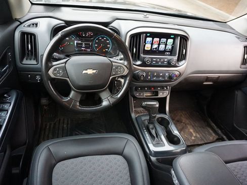 Used 2018 Chevrolet Colorado Z71 AWD/4WD image 5