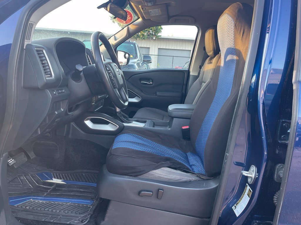 Used 2022 Nissan Frontier SV RWD image 5