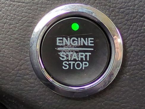 Used 2017 Ford Edge SEL w/ Equipment Group 201A image 30