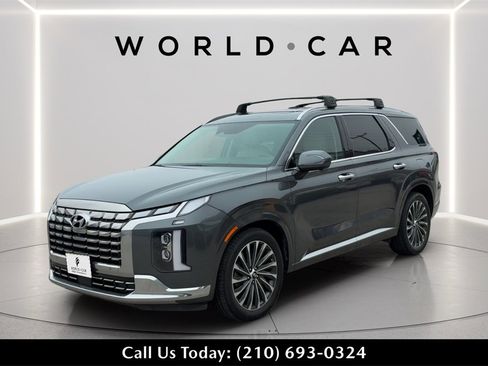 Used 2024 Hyundai Palisade Calligraphy image 4