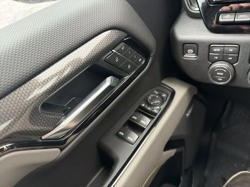 New 2026 Chevrolet Silverado 2500 ZR2 image 16