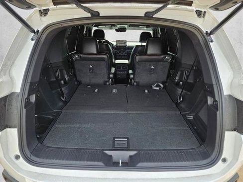 Used 2025 Honda Pilot TrailSport image 6