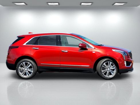 New 2026 Cadillac XT5 Premium Luxury w/ Driver Assist Package AWD/4WD image 3