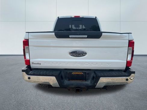 Used 2017 Ford F250 Lariat w/ Lariat Value Package AWD/4WD image 3