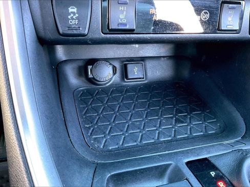 Certified 2022 Toyota RAV4 XSE image 30