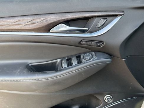 Used 2023 Buick Enclave Avenir w/ Avenir Technology Package image 10