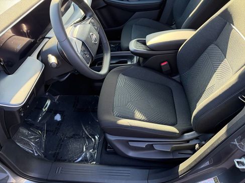 New 2026 Nissan Leaf image 12