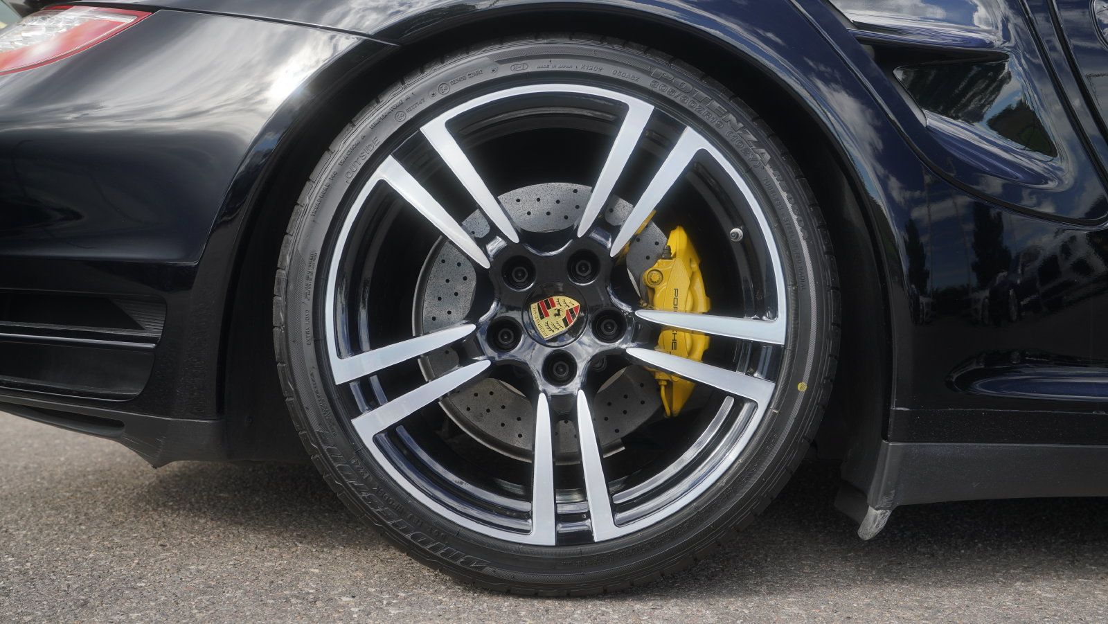 Used 2013 Porsche 911 Turbo S AWD/4WD image 17