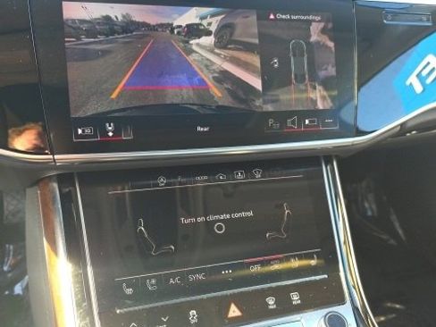 Used 2024 Audi A8 L 3.0T image 24