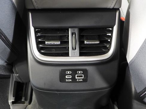 Used 2025 Subaru Legacy Premium AWD/4WD image 23