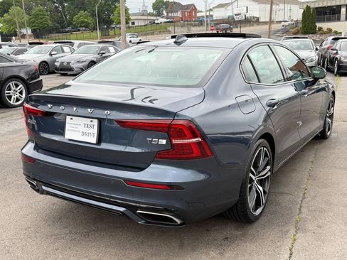 Used 2019 Volvo S60 T5 R-Design FWD image 10