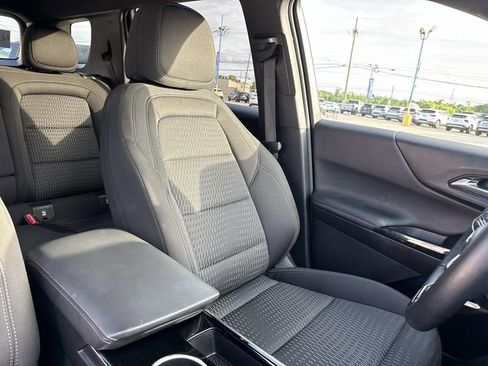 Used 2026 Chevrolet Equinox LT FWD image 28