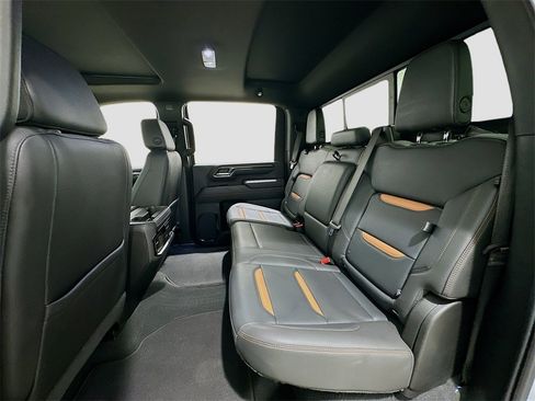 Used 2024 GMC Sierra 2500 AT4 w/ AT4 Premium Plus Package image 26