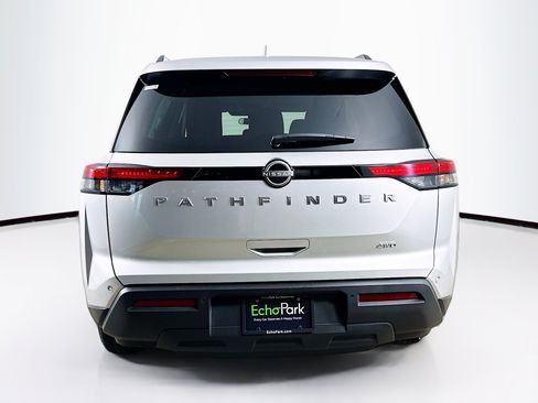 Used 2025 Nissan Pathfinder SV AWD/4WD image 7