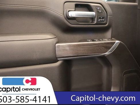 Used 2022 Chevrolet Silverado 2500 LTZ w/ LTZ Convenience Package AWD/4WD image 10