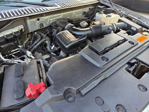 Used 2014 Ford Expedition Limited AWD/4WD image 8
