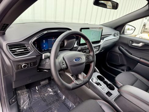 New 2026 Ford Escape ST-Line w/ Tech Pack #1 AWD/4WD image 9