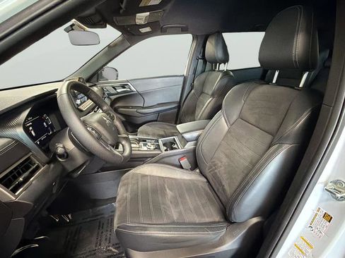 Used 2023 Mitsubishi Outlander SE Black Edition AWD/4WD image 33