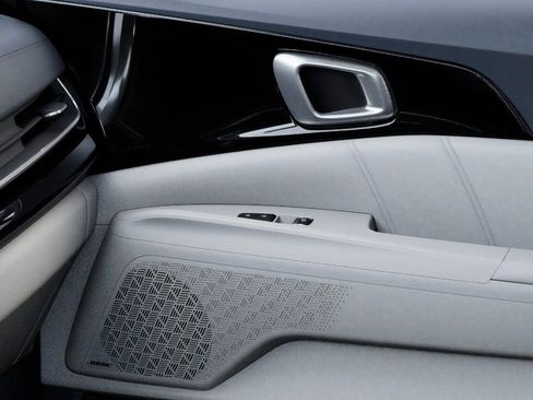 New 2026 Kia Carnival SX Prestige image 25