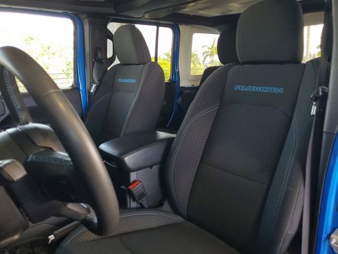 Certified 2024 Jeep Wrangler Unlimited Rubicon 4xe AWD/4WD image 19
