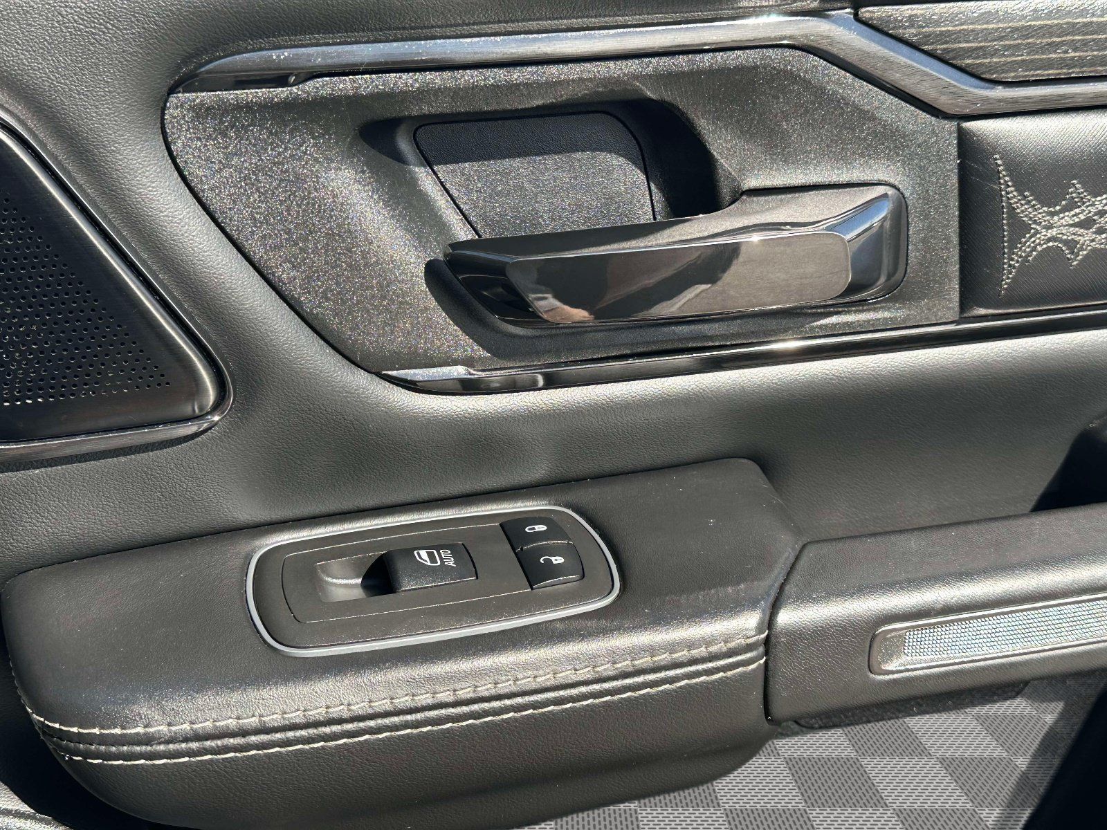 Used 2022 RAM 1500 Limited AWD/4WD image 25