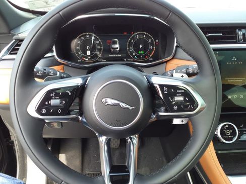 New 2026 Jaguar F-PACE R-Dynamic S image 14