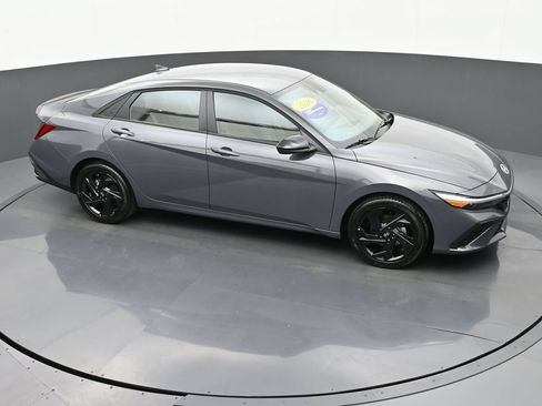Used 2026 Hyundai Elantra Sport w/ Cargo Package FWD image 37