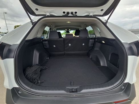 Used 2025 Toyota RAV4 LE image 12