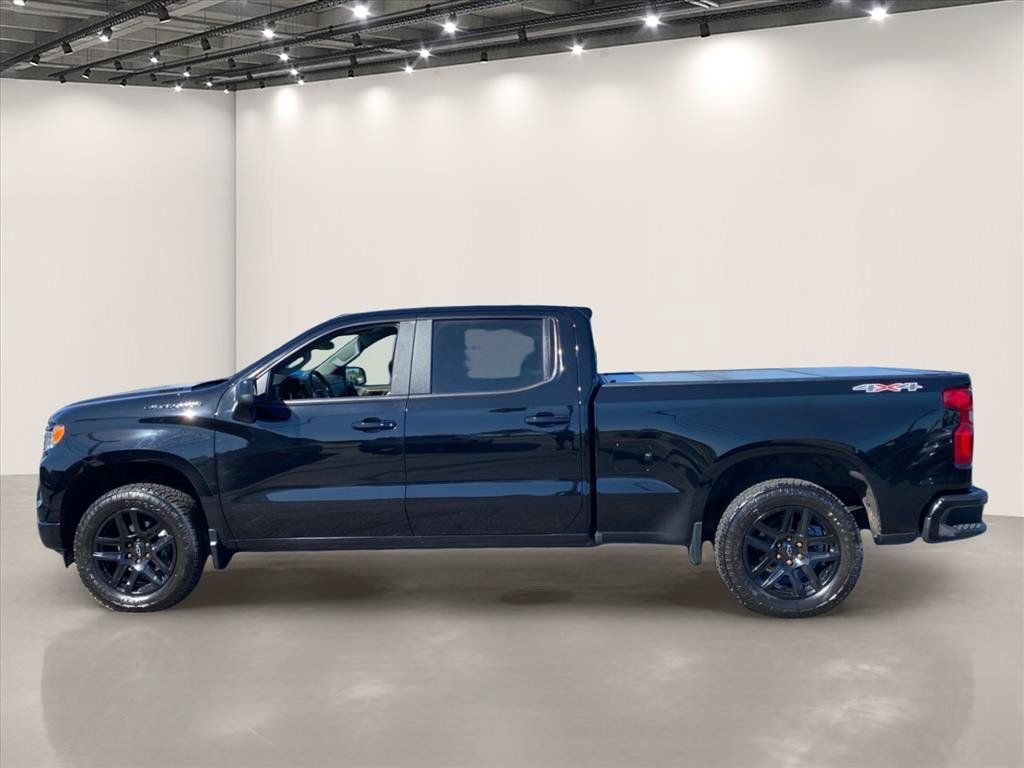 Used 2022 Chevrolet Silverado 1500 RST w/ Max Trailering Package AWD/4WD image 4