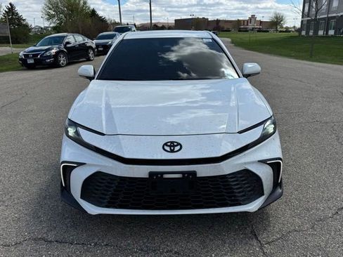 Certified 2025 Toyota Camry SE w/ Convenience Package AWD/4WD image 10