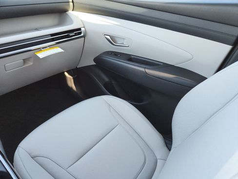 New 2026 Hyundai Tucson SEL image 15