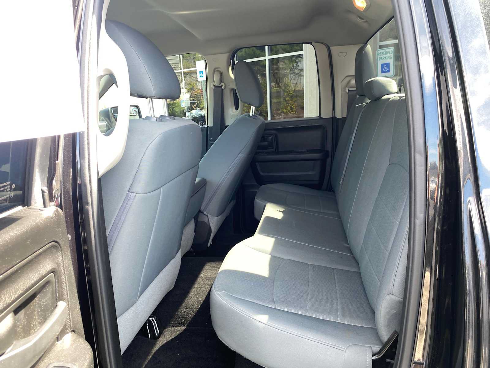 Used 2019 RAM 1500 Express w/ Express Value Package AWD/4WD image 11