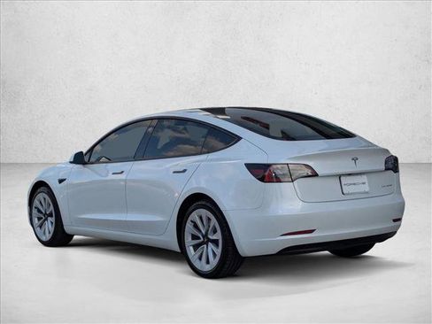 Used 2023 Tesla Model 3 Long Range image 3