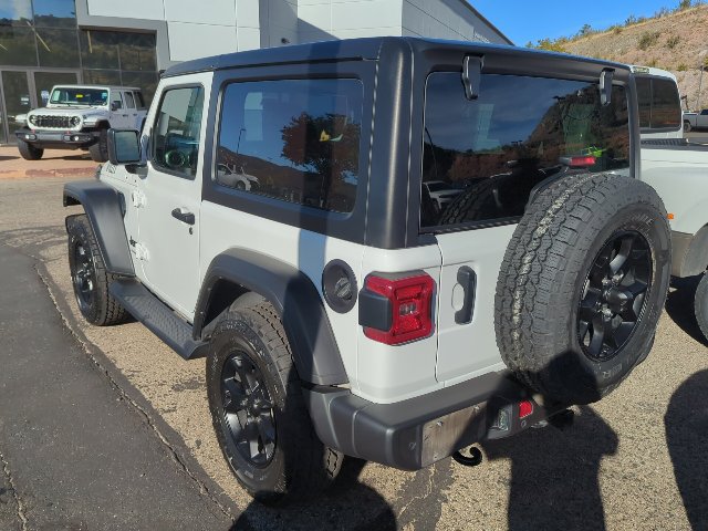 Used 2022 Jeep Wrangler Sport AWD/4WD image 4