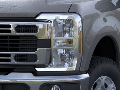 New 2026 Ford F350 XLT AWD/4WD image 18