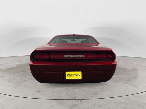 Used 2009 Dodge Challenger SE RWD image 4