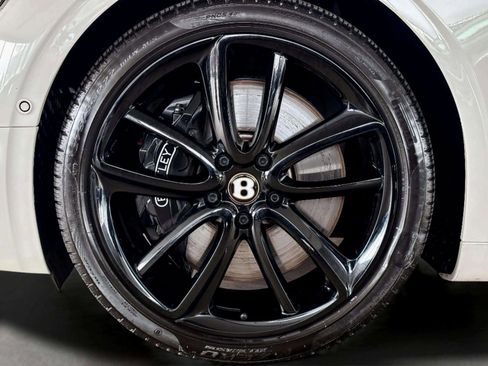 Used 2020 Bentley Continental GT V8 image 10