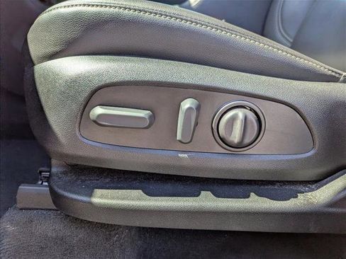 Used 2023 Chevrolet Traverse LT w/ LPO, Floor Liner Package AWD/4WD image 11