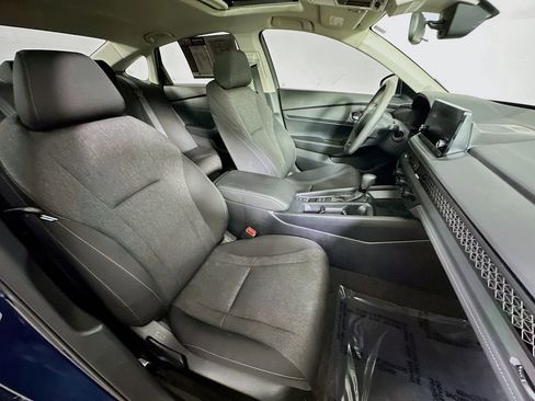 Used 2024 Honda Accord EX image 12