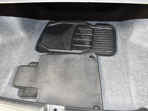 Used 2018 Honda Accord EX-L image 49