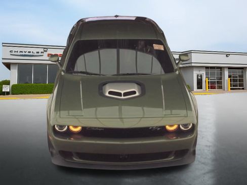 Used 2023 Dodge Challenger R/T Scat Pack RWD image 2