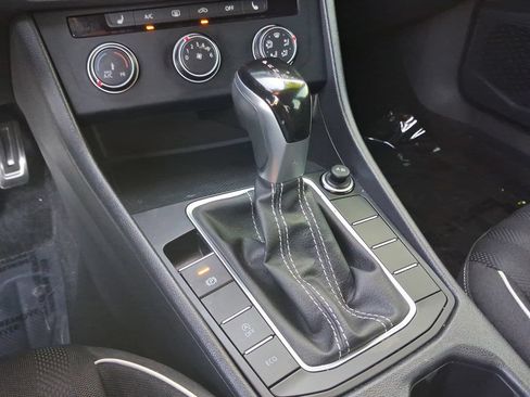 Used 2024 Volkswagen Jetta Sport FWD image 27