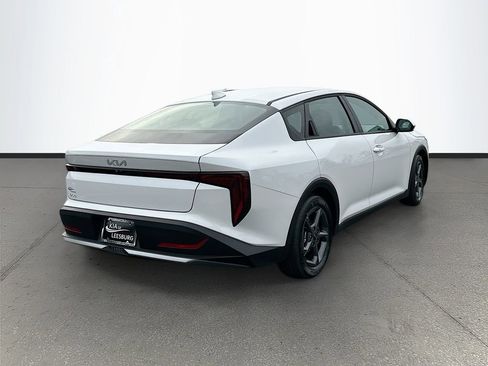 New 2025 Kia K4 LXS image 7