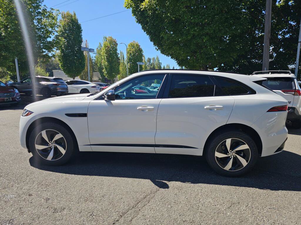 Used 2025 Jaguar F-PACE R-Dynamic S AWD/4WD image 39